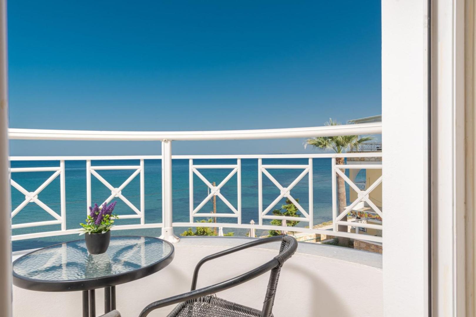 Nefeli - Living By The Sea Hotel 3*