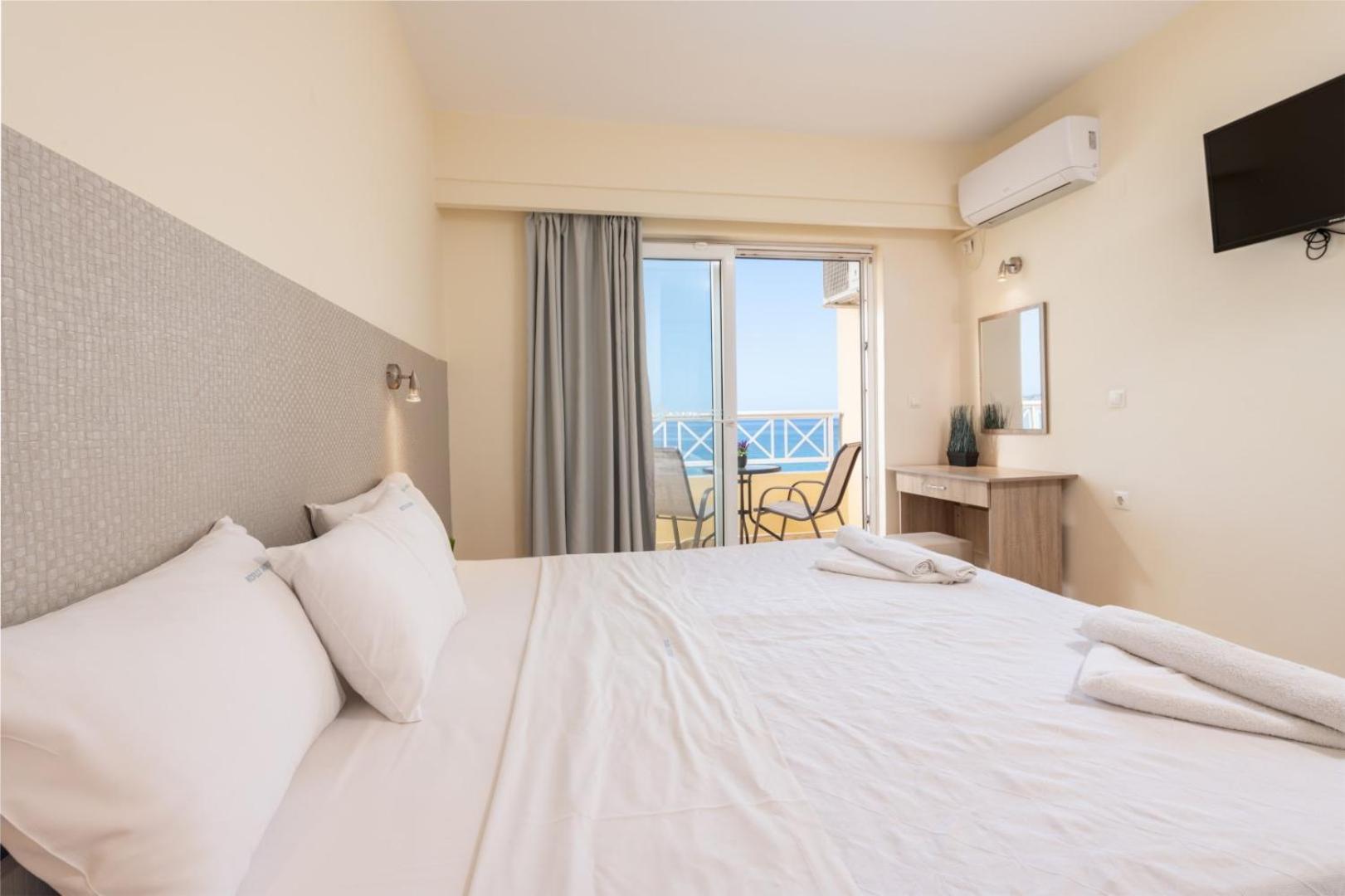 Nefeli - Living By The Sea Hotel Argassi