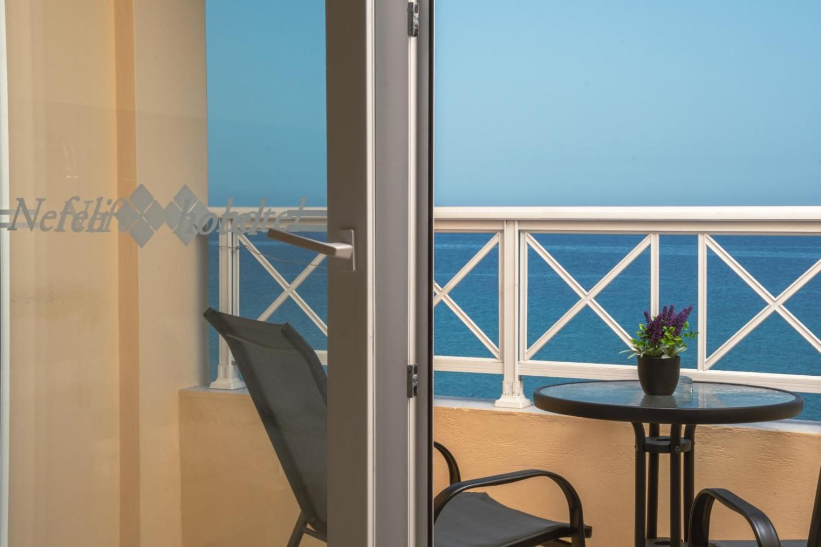 Nefeli - Living By The Sea Hotel